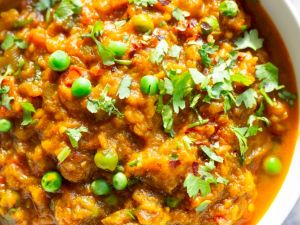 EGGPLANAT PEAS MASALA